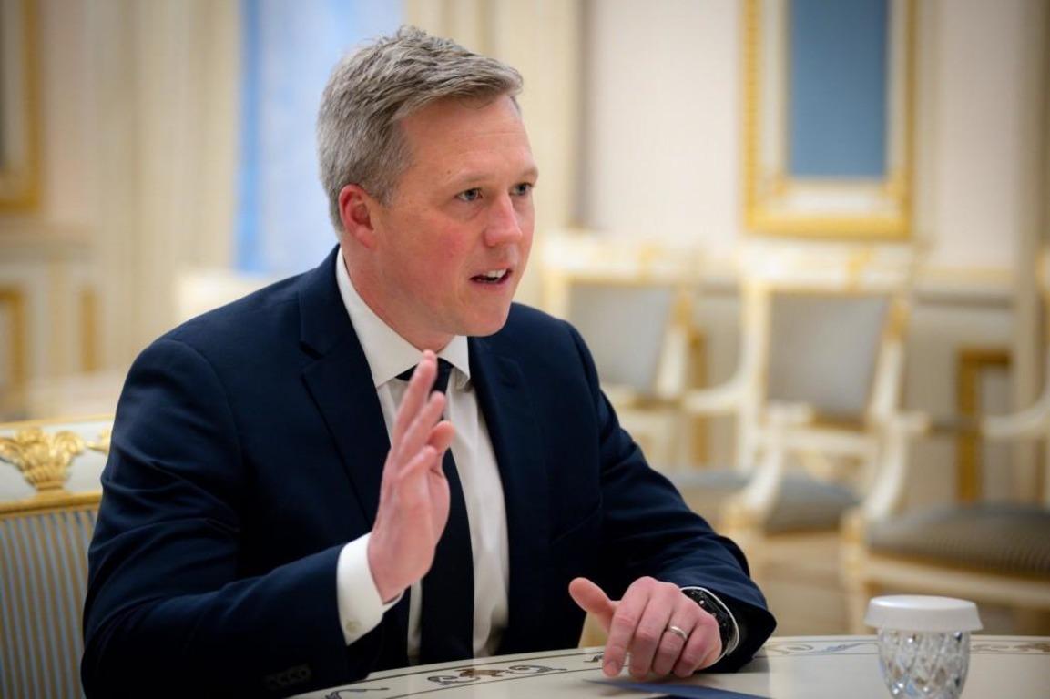 Україна переписала підхід до ведення війни, Америка вчиться на її досвіді, - міністр армії США