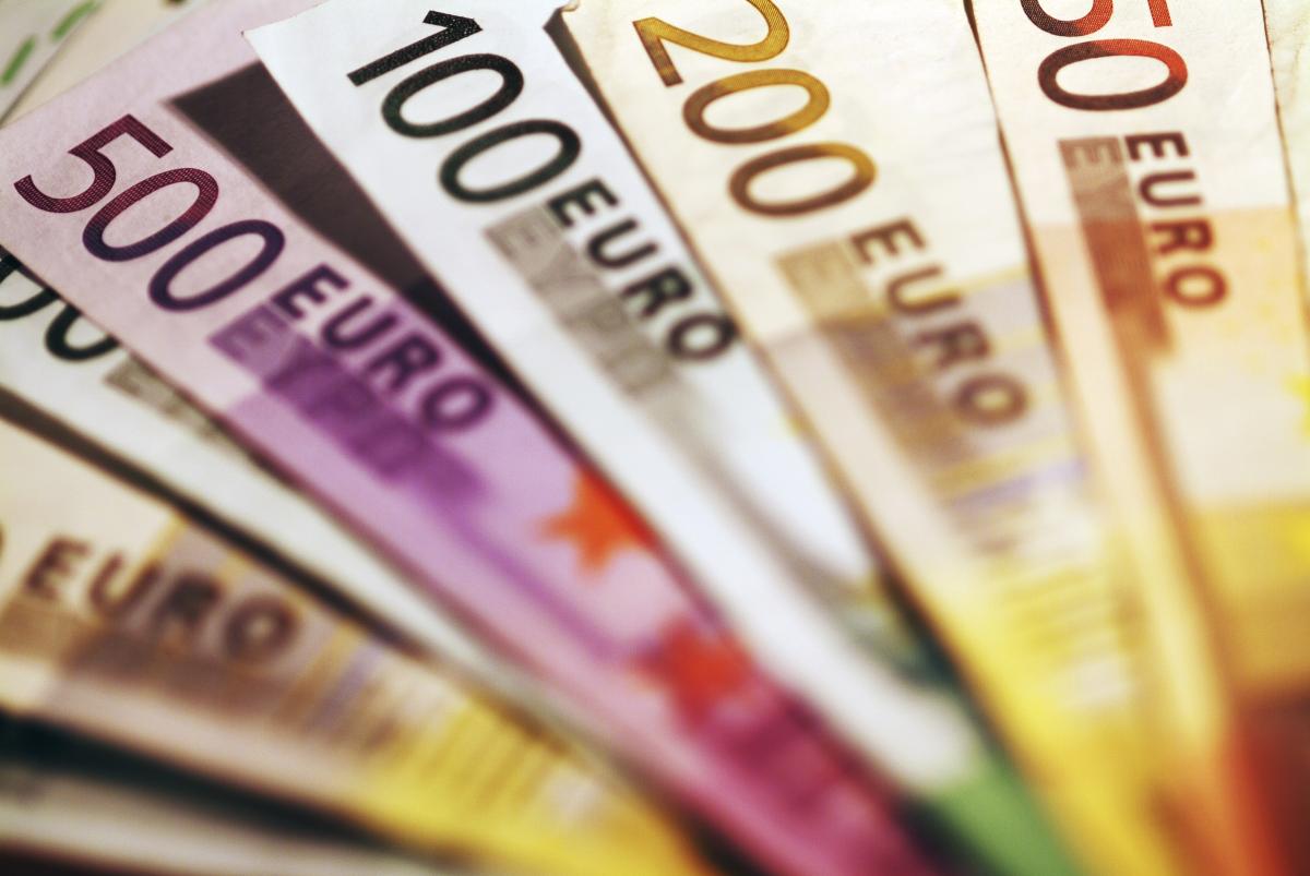 Стало відомо, коли ЄС розпочне виплати з кредиту на €90 мільярдів для України