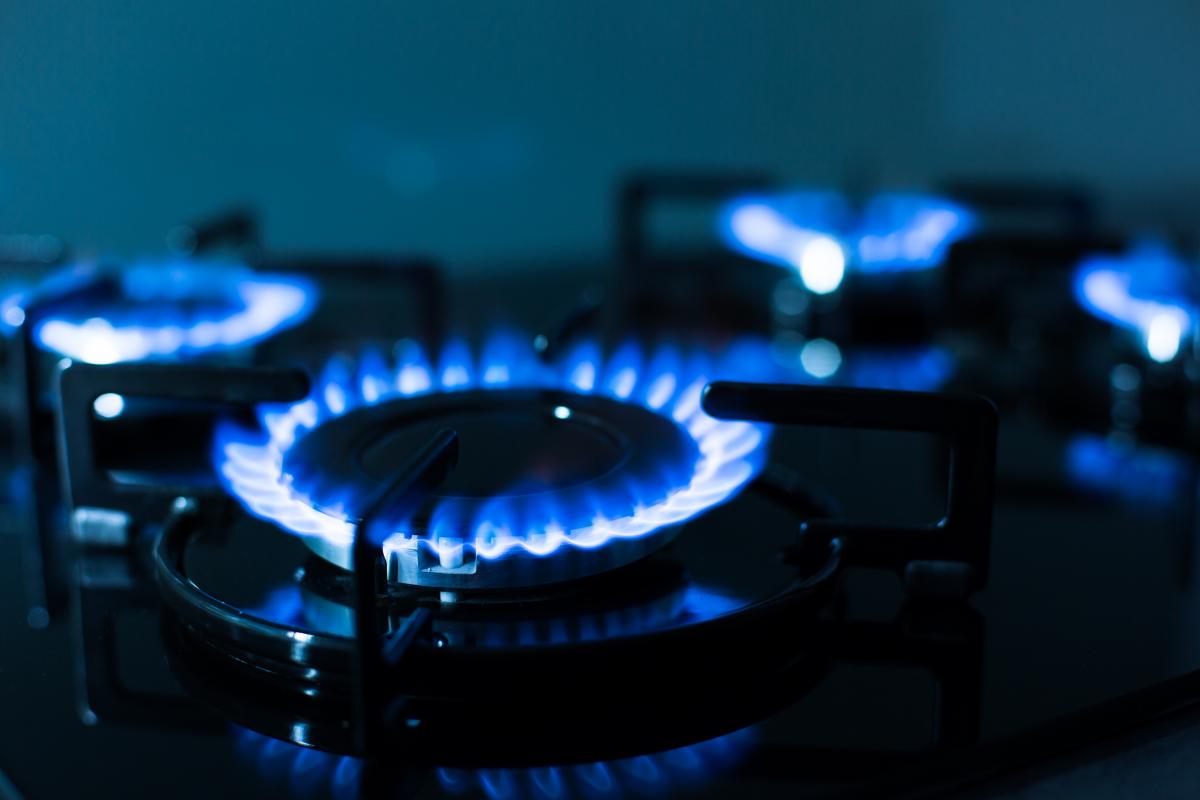 Деякі українці платитимуть за газ менше: постачальники оприлюднили тарифи на травень