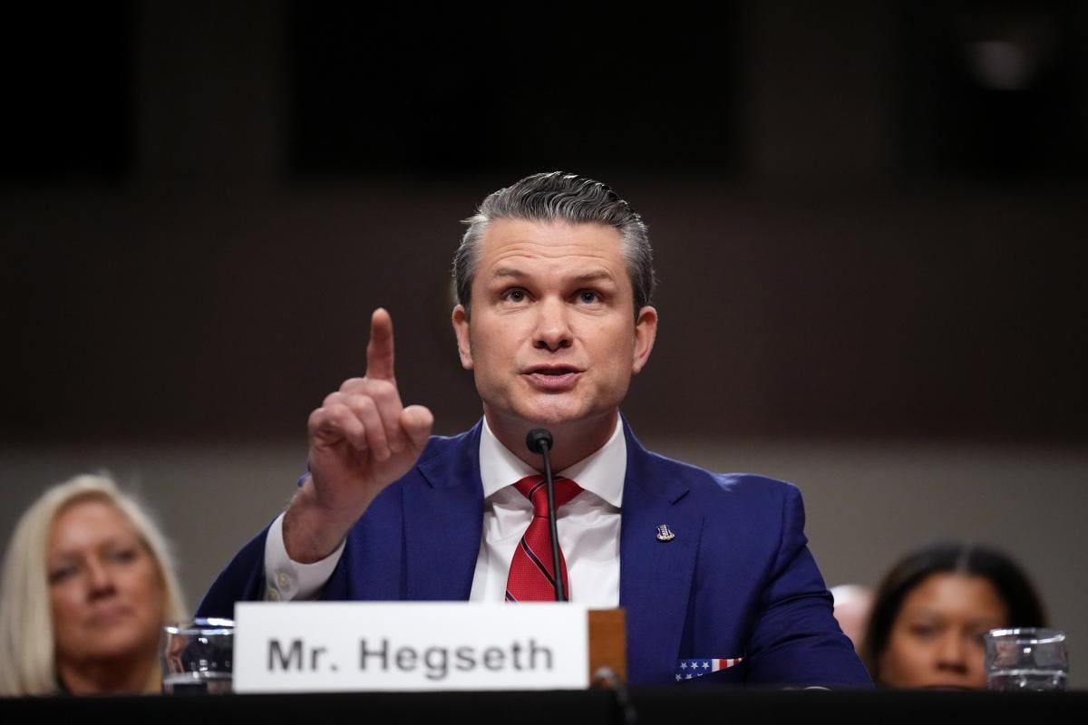 США знайдуть спосіб допомогти Україні захистити себе, - Гегсет