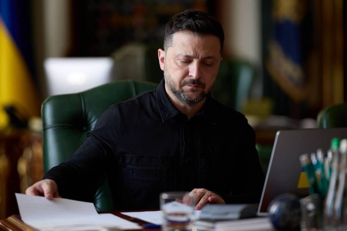 Масований удар може бути й цієї ночі, - Зеленський