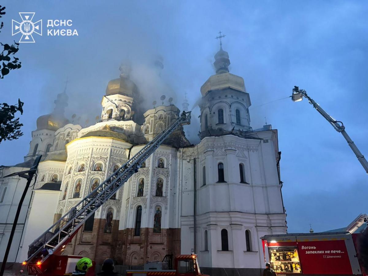 Стародавні ікони та святині вдалося врятувати, - намісник Києво-Печерської лаври (фото)
