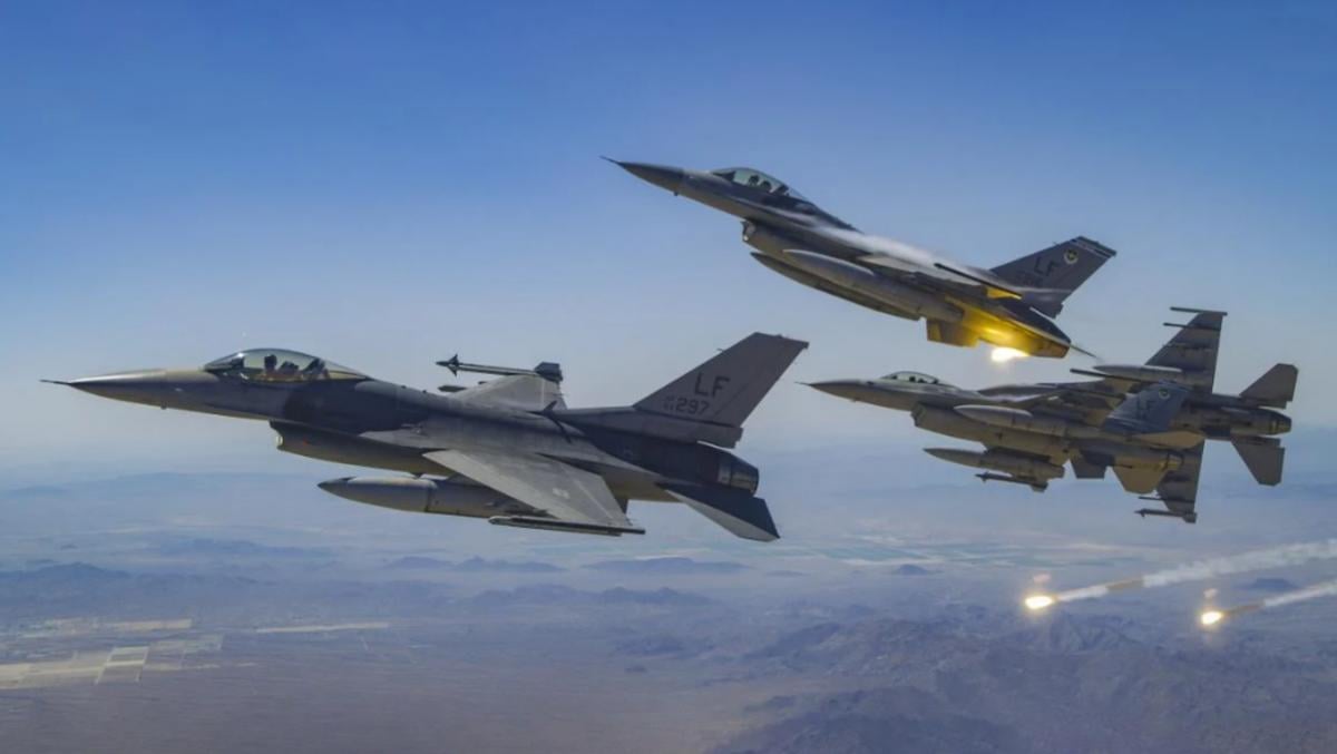 Бельгія цього року передасть Україні 7 винищувачів F-16, - міністр оборони