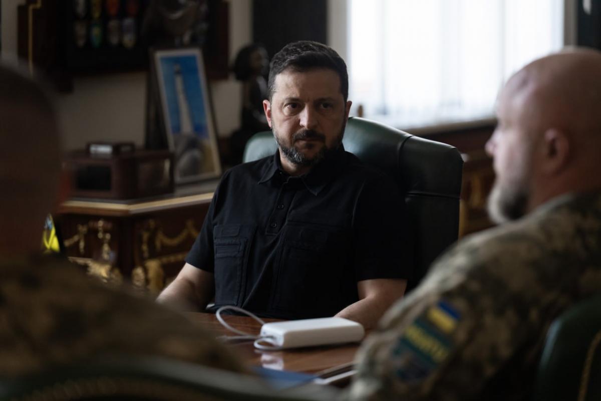 Зеленський провів зустрічі із трьома генералами: про що говорили