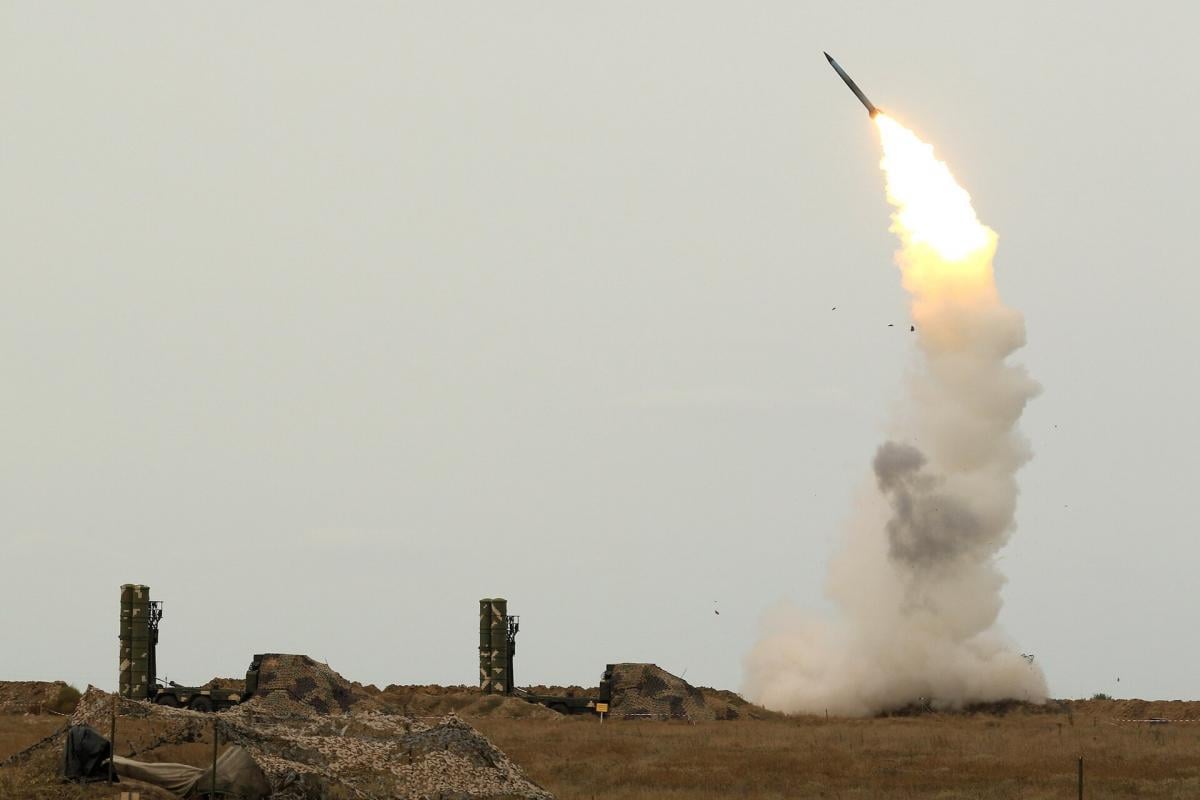 Критичний дефіцит Patriot: Україна шукає ракети С-300, але одна з країн не готова їх віддати, - Forbes