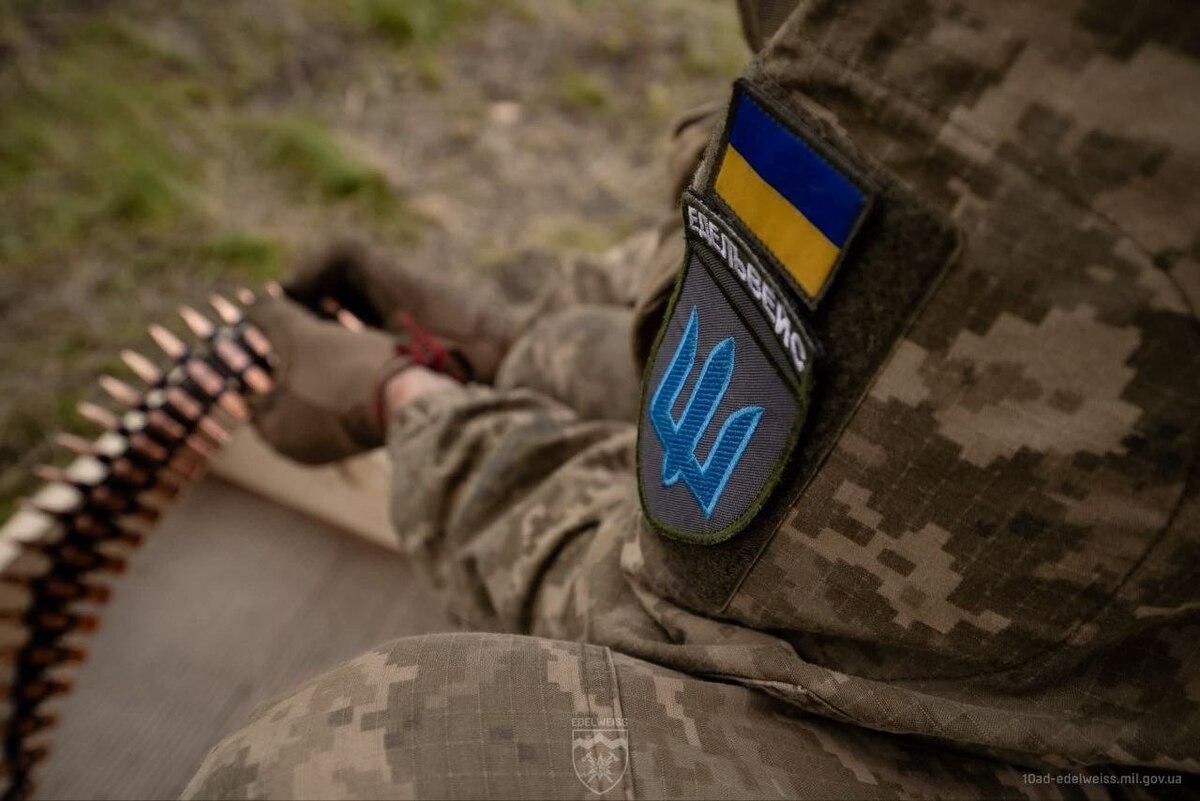 Росіяни хочуть взяти в напівоточення українські позиції під Костянтинівкою, - сержант