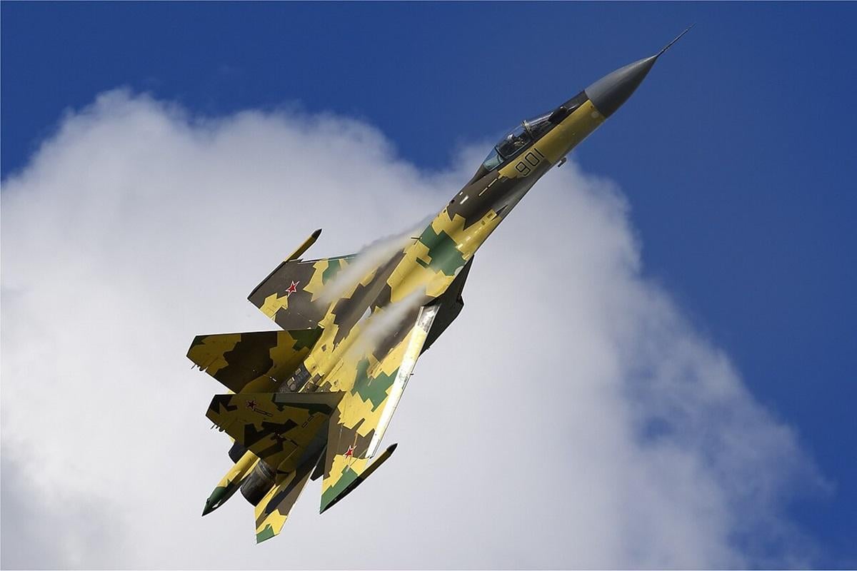 Росія втратила одразу два винищувачі Су-35С у Курській області