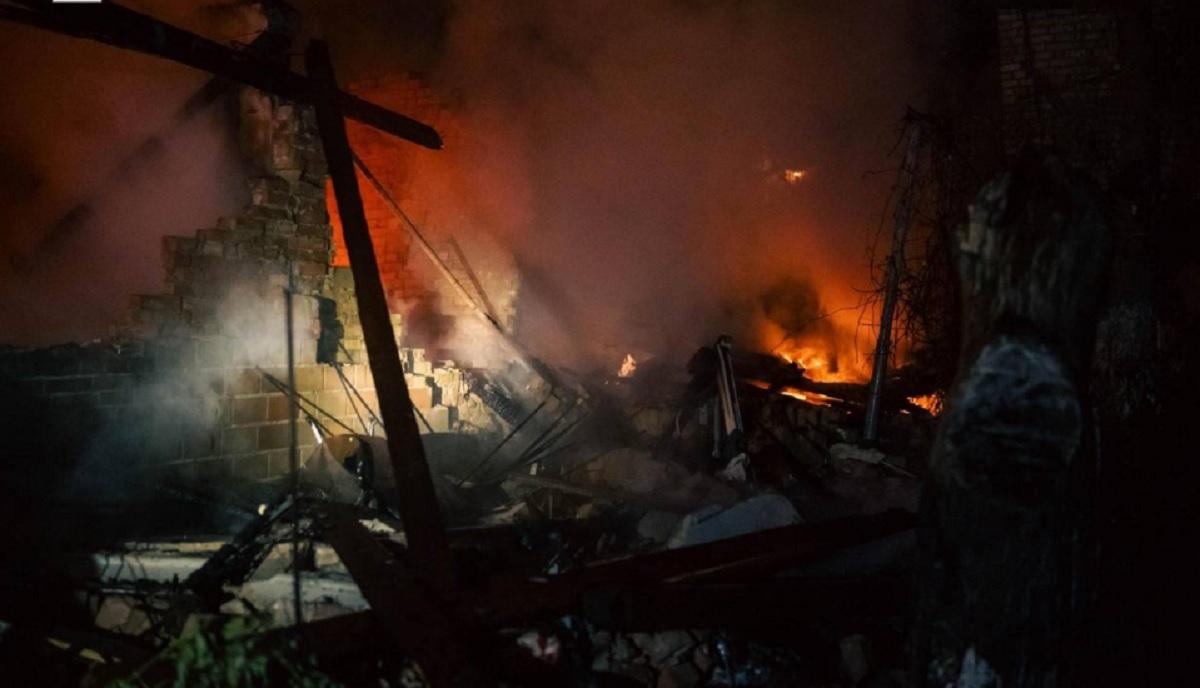 Нічна атака на Київ та область: загинула дитина, є поранені та численні руйнування (відео)