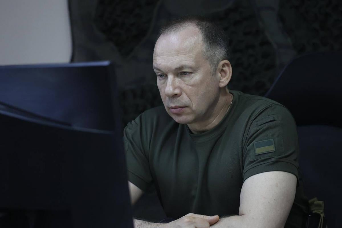 Україна зламала потенціал Росії до наступу і стримує її від повороту на Європу, - Сирський