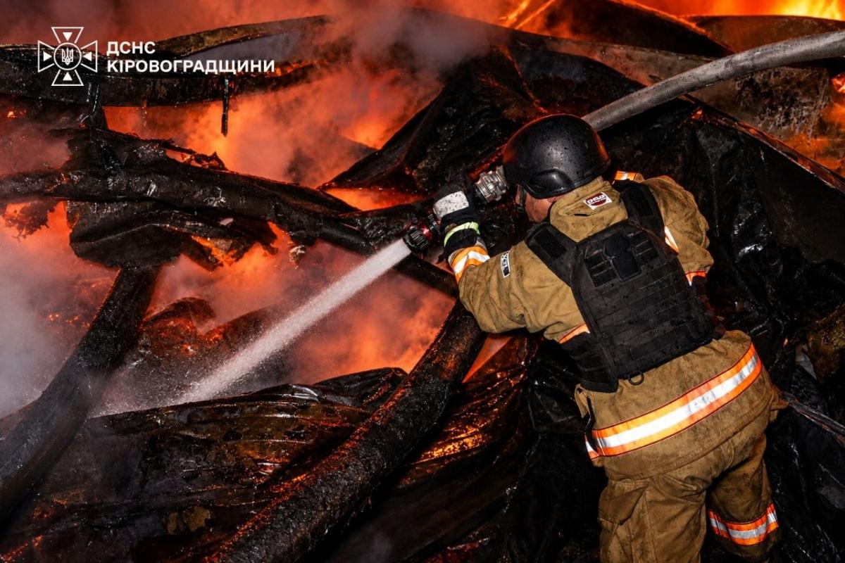 РФ вдарила по Кропивницькому: в місті численні руйнування, є загиблі та поранені (фото)